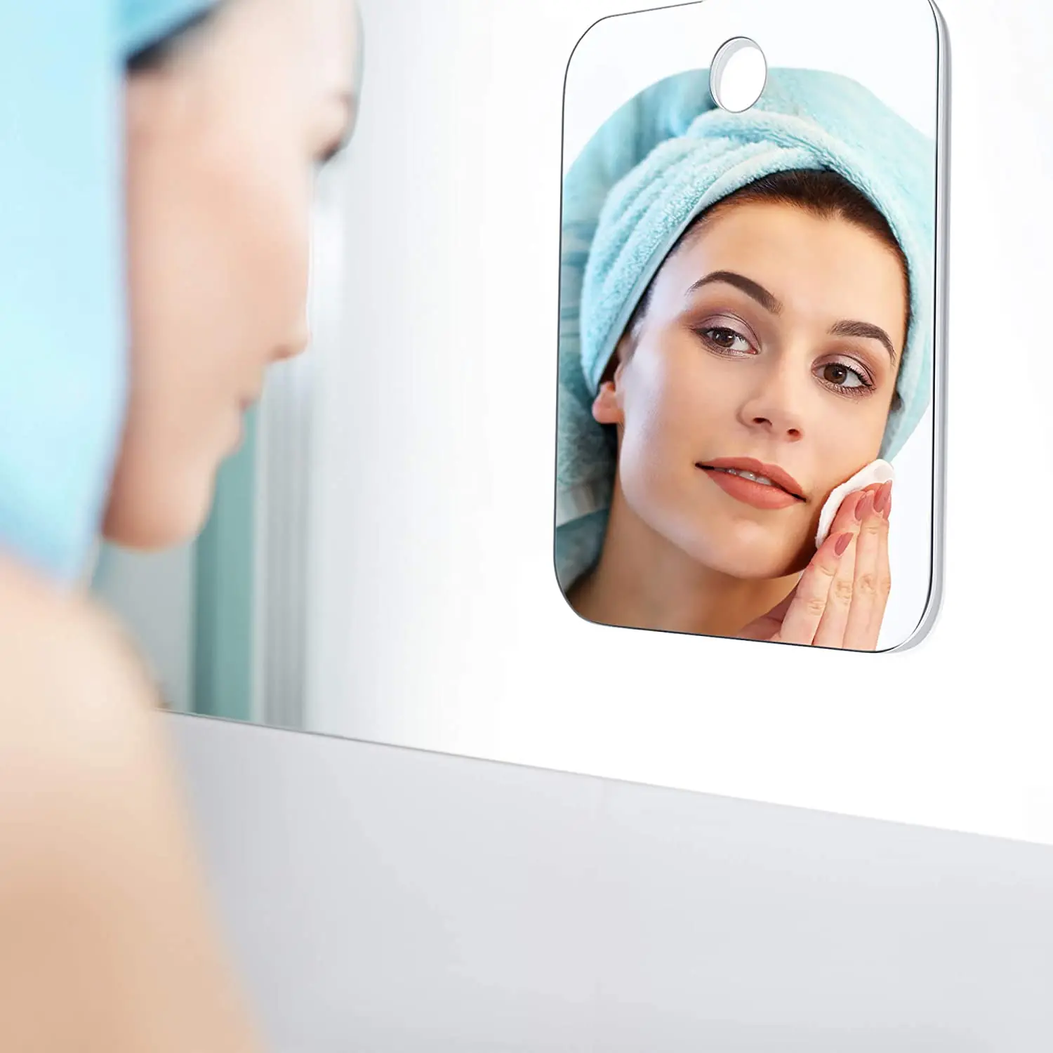 Specchio da viaggio con aspira - Shaving Mirror Suction recensione e prezzo